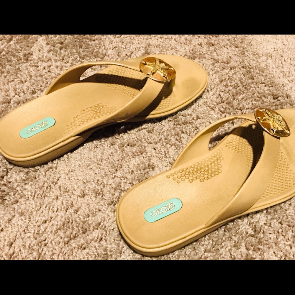 Sea Shell Embellished Sandals Sz 8